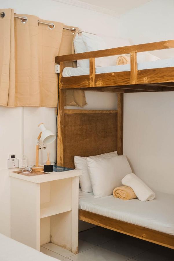 Kanto Hostel Siargao Хенераль-Луна Екстер'єр фото